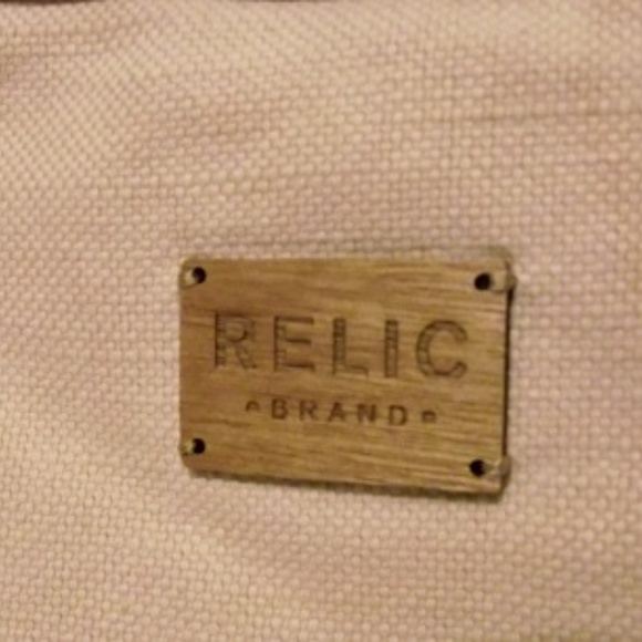 RELIC Biege Applique Purse - Picture 2 of 8